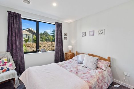 Photo of property in 48 Ferndale Drive, Waikanae, 5036