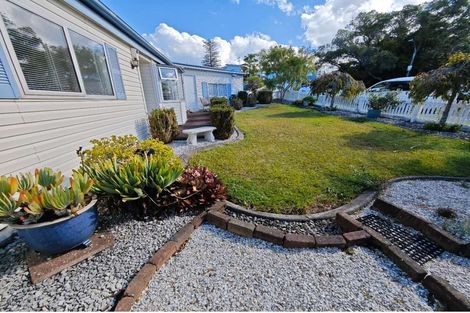 Photo of property in 1/17 Nutsey Avenue, Northcote, Auckland, 0627