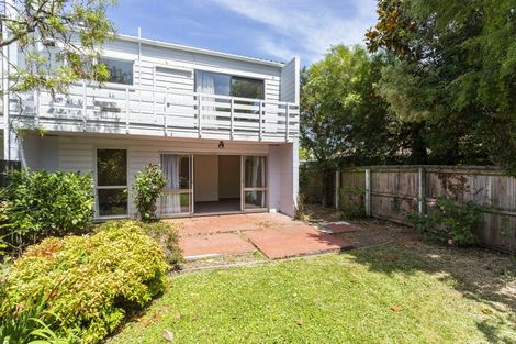 Photo of property in 8 Wadeley Road, Ilam, Christchurch, 8041