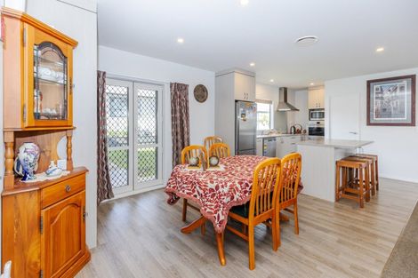 Photo of property in 18 Harlock Place, Huntly, 3700