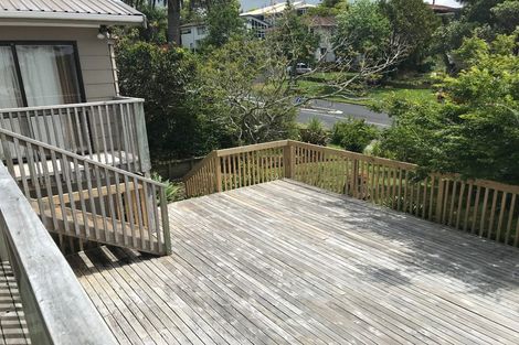 Photo of property in 25 Unsworth Drive, Unsworth Heights, Auckland, 0632