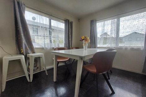 Photo of property in 5 Foundation Place, Glen Eden, Auckland, 0602