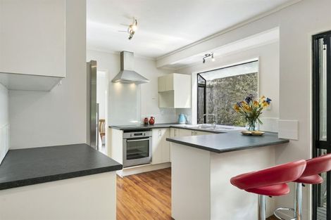 Photo of property in 21 Topliss Drive, Northcross, Auckland, 0632