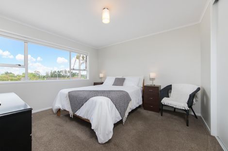 Photo of property in 31 Oreil Avenue, West Harbour, Auckland, 0618