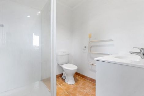 Photo of property in 27 Mt Lebanon Crescent, The Gardens, Auckland, 2105