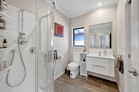 Photo of property in 24f Maire Street, Inglewood, 4330