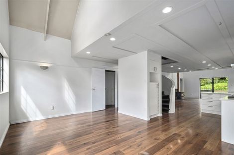 Photo of property in 87 Tawa Road, Kumeu, 0891