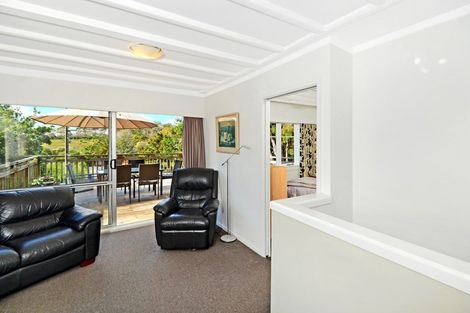 Photo of property in 1/30 Cresta Avenue, Beach Haven, Auckland, 0626