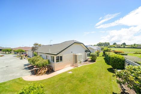 Photo of property in 9 Foxtail Fern, Kelvin Grove, Palmerston North, 4414