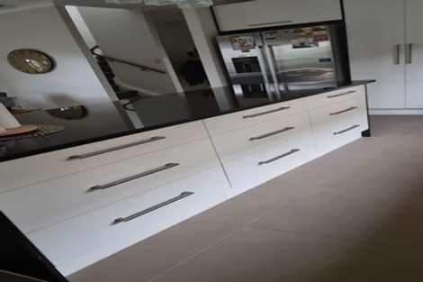 Photo of property in 121 Flat Bush School Road, Flat Bush, Auckland, 2019