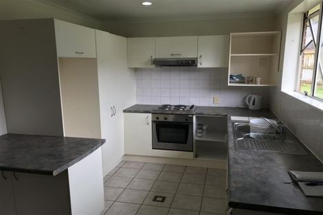 Photo of property in 25 Loughinisland Place, Weymouth, Auckland, 2103