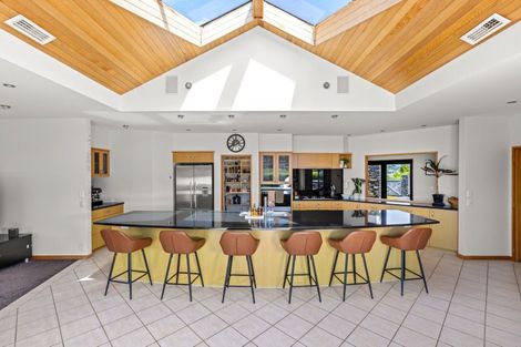 Photo of property in 115 Grand Drive, Orewa, 0931