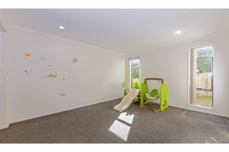Photo of property in 33 Fingal Way, Gulf Harbour, Whangaparaoa, 0930