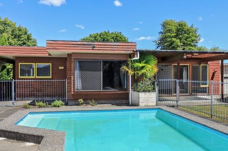 Photo of property in 124 Flaxmere Avenue, Flaxmere, Hastings, 4120