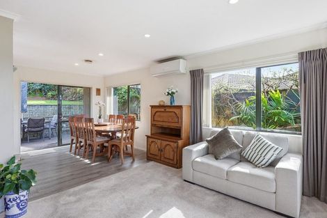 Photo of property in 5 Rose Court, Orewa, 0931