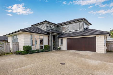 Photo of property in 10 Briar Vale Place, Flat Bush, Auckland, 2016