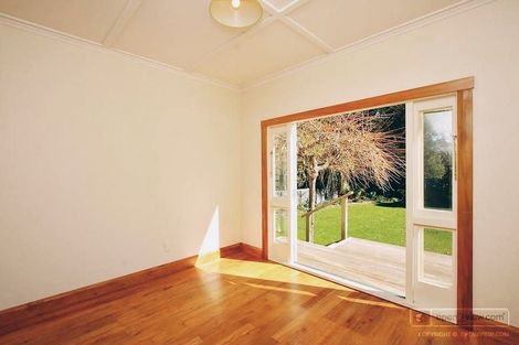 Photo of property in 194 Tukapa Street, Westown, New Plymouth, 4310