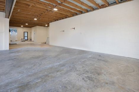 Photo of property in 99 Akaroa Drive, Maupuia, Wellington, 6022