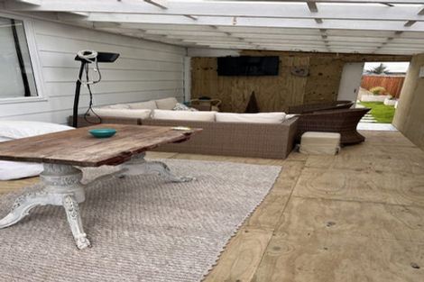 Photo of property in 16a Hall Place, Foxton Beach, Foxton, 4815