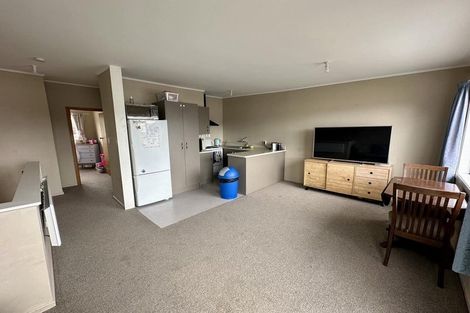 Photo of property in 4/20 Bay Drive, Titahi Bay, Porirua, 5022