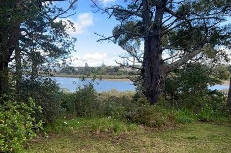 Photo of property in 32 Abbotleigh Avenue, Te Atatu Peninsula, Auckland, 0610