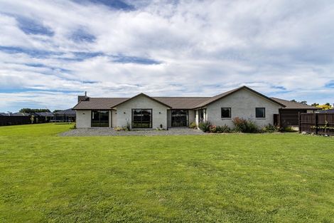 Photo of property in 60 Parsonage Road, Woodend, 7610