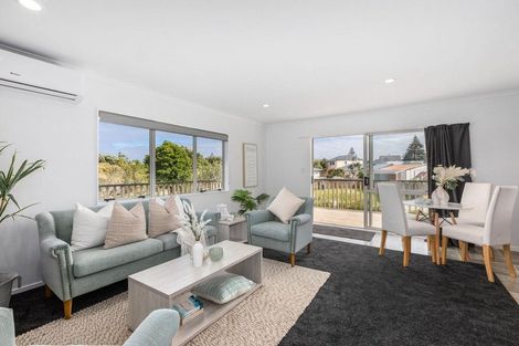 Photo of property in 16a Karaka Street, Otaki Beach, Otaki, 5512