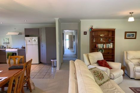 Photo of property in 42 Savoy Road, Orewa, 0931