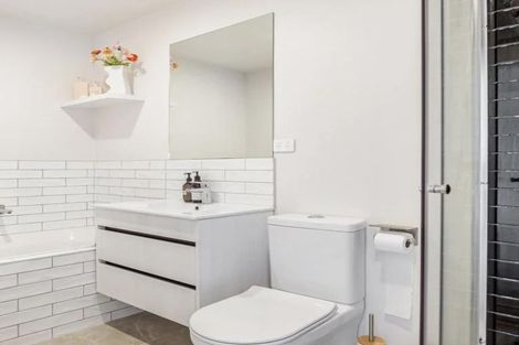 Photo of property in 35 Treloar Crescent, Hobsonville, Auckland, 0616