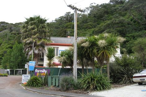 Photo of property in 37 Waiwera Place, Waiwera, Orewa, 0994