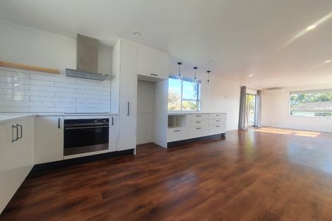 Photo of property in 1/107 Archmillen Avenue, Pakuranga Heights, Auckland, 2010