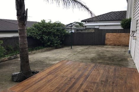 Photo of property in 14 Stamford Crescent, Flat Bush, Auckland, 2019