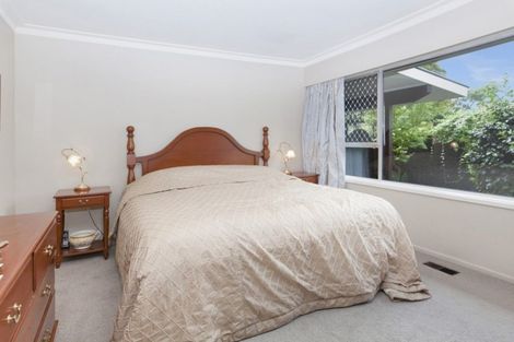 Photo of property in 6 Rutherglen Avenue, Ilam, Christchurch, 8041