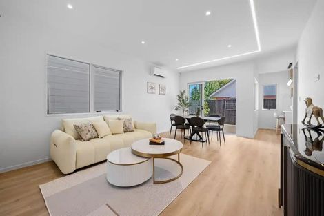 Photo of property in 9a Juliet Avenue, Howick, Auckland, 2014