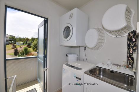 Photo of property in 16 Mariner Cove Road, Tinopai, Matakohe, 0593