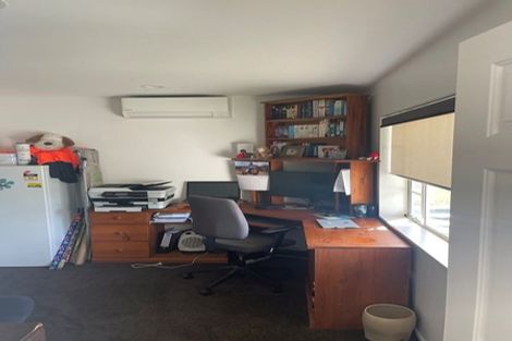 Photo of property in 4 Cinnabar Place, Westgate, Auckland, 0614