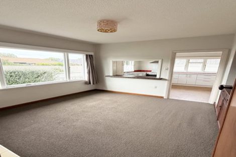 Photo of property in 153 Memorial Avenue, Burnside, Christchurch, 8053