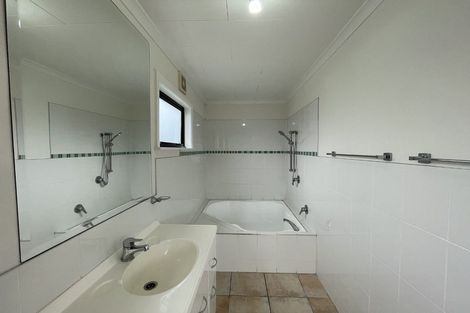 Photo of property in 3 Burness Road, Greenmeadows, Napier, 4112