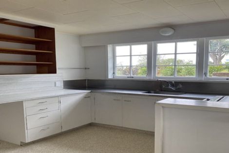 Photo of property in 45 Kahu Road, Paremata, Porirua, 5024