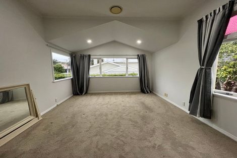 Photo of property in 120 Wheturangi Road, Greenlane, Auckland, 1051