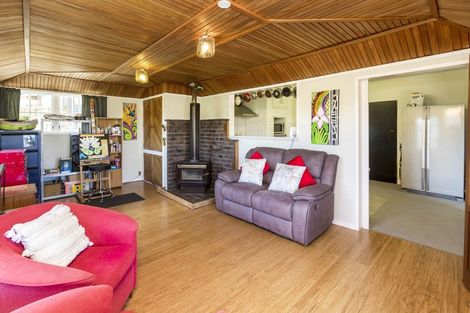 Photo of property in 3 Lord Street, Stokes Valley, Lower Hutt, 5019