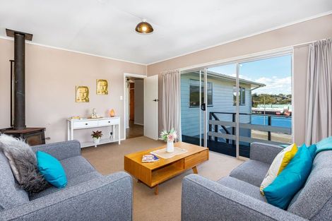 Photo of property in 1 Caduceus Place, Ascot Park, Porirua, 5024