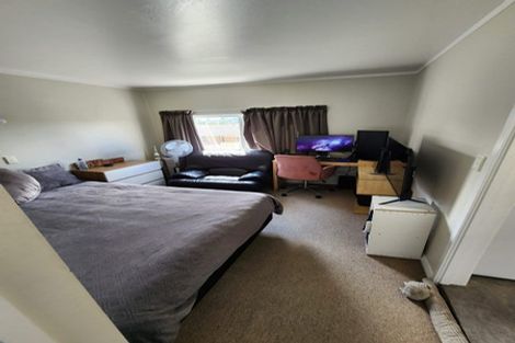 Photo of property in 12 Ruawai Road, Mount Wellington, Auckland, 1060
