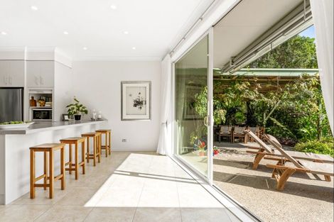 Photo of property in 16 Mccallum Drive, Sandspit, Warkworth, 0982