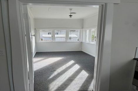 Photo of property in 526 Adelaide Road, Berhampore, Wellington, 6023