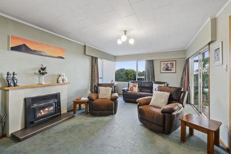 Photo of property in 468 Carrington Street, Upper Vogeltown, New Plymouth, 4310