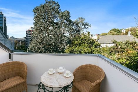 Photo of property in 55c Bolton Street, Kelburn, Wellington, 6012