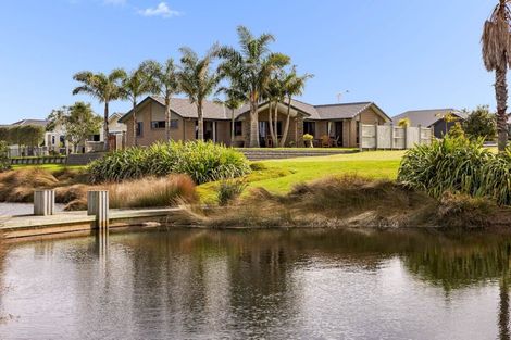 Photo of property in 10 Sophora Place, Papamoa Beach, Papamoa, 3118