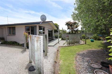 Photo of property in 2 Mason Street, Riverdale, Gisborne, 4010