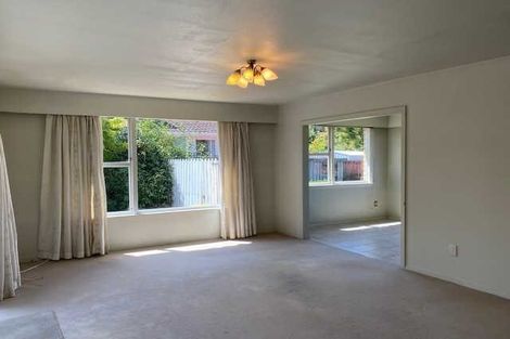 Photo of property in 318 Avonhead Road, Avonhead, Christchurch, 8042